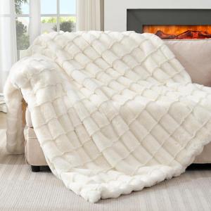 Touchat Luxury Faux Rabbit Fur Throw Blanket for Couch,Super Heavy Warm Cozy Fuzzy Blanket for Sofa Bedroom Living Room,Ultra Soft Fluffy Reversible Plush Blanket for Home Decor Gifts,Cream White(Cream White-b)