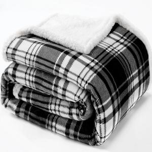 Touchat Sherpa Plaid Throw Blanket, 60″ X 70″Fuzzy Fluffy Cozy Soft Blanket, Fleece Flannel Plush Twin Size Microfiber Blanket for Couch Bed Sofa (Brown)(Checkered Plaid Black)