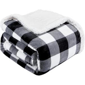Touchat Sherpa Red and Black Buffalo Plaid Christmas Twin Blanket 60″ X 70″, Fuzzy Fluffy Soft Cozy Throw Blanket, Fleece Flannel Plush Microfiber Blanket for Couch Bed Sofa(Black)